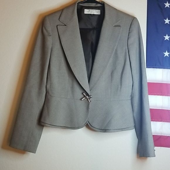 Tahari Jackets & Blazers - Tahari Arthur S Levine Petite elegant suit (grey jacket and skirt suit).70% off